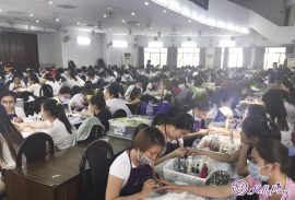 Hàng Trăm Học Viên Thi Tốt Nghiệp Đào Tạo Nail Chuyên Nghiệp Tại KellyPang