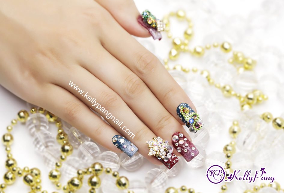 Cách Vẽ Mẫu Nail Sắc Màu Noel
