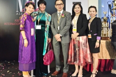 Cô Pang Mỹ Linh làm giám khảo cuộc thi Cosmo Nail Châu Á 2016 tại Malaysia