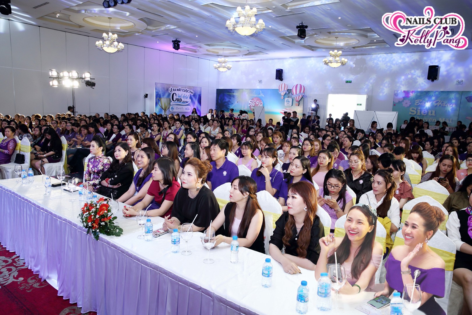 Hàng trăm khách tham dự tại Câu Lạc Bộ Nail KellyPang 18