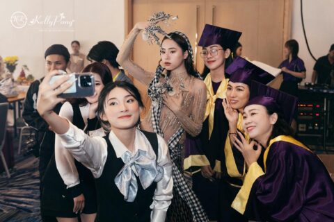 Trải nghiệm với người mẫu
