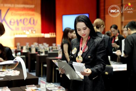 Ban giám khảo quốc tế