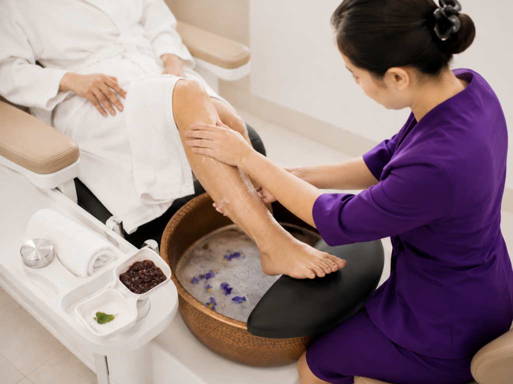Phòng học thực hành nail tại Kelly Pang