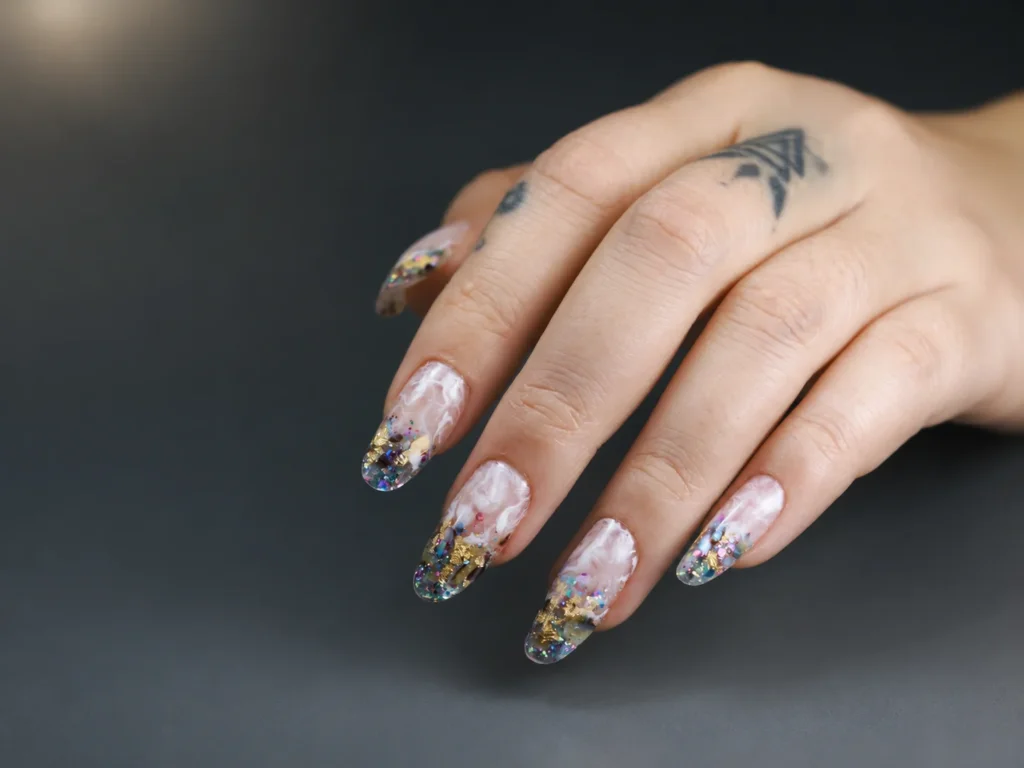 Đắp gel design ẩn và loang gel